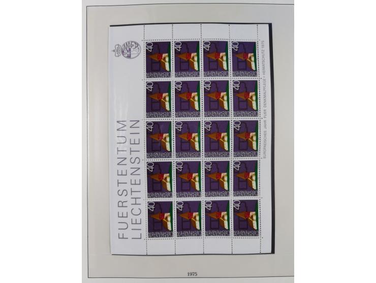 1949/79, postfrische und zusätzlich gestempelte Sammlung, in den Hauptnummern komplett, einschließlich Vor- und Mitläufern, d