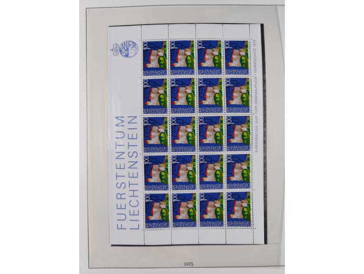 1949/79, postfrische und zusätzlich gestempelte Sammlung, in den Hauptnummern komplett, einschließlich Vor- und Mitläufern, d