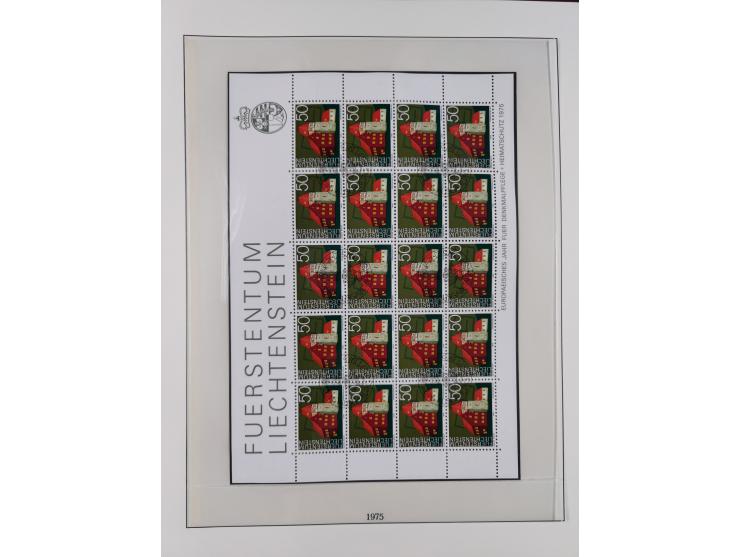 1949/79, postfrische und zusätzlich gestempelte Sammlung, in den Hauptnummern komplett, einschließlich Vor- und Mitläufern, d