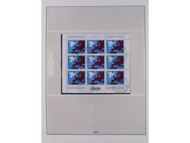 1949/79, postfrische und zusätzlich gestempelte Sammlung, in den Hauptnummern komplett, einschließlich Vor- und Mitläufern, d