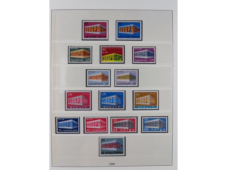 1949/79, postfrische und zusätzlich gestempelte Sammlung, in den Hauptnummern komplett, einschließlich Vor- und Mitläufern, d