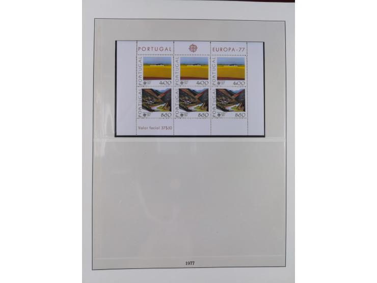 1949/79, postfrische und zusätzlich gestempelte Sammlung, in den Hauptnummern komplett, einschließlich Vor- und Mitläufern, d