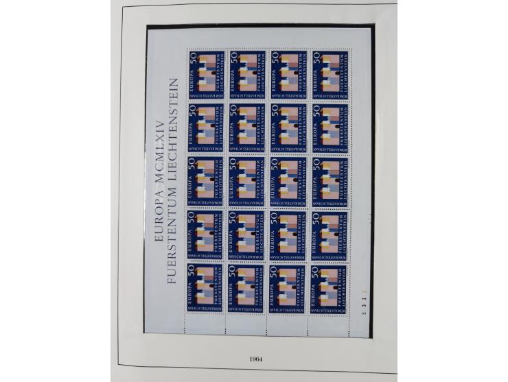 1949/79, postfrische und zusätzlich gestempelte Sammlung, in den Hauptnummern komplett, einschließlich Vor- und Mitläufern, d