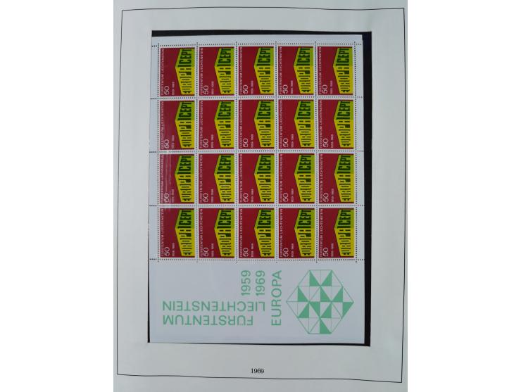 1949/79, postfrische und zusätzlich gestempelte Sammlung, in den Hauptnummern komplett, einschließlich Vor- und Mitläufern, d