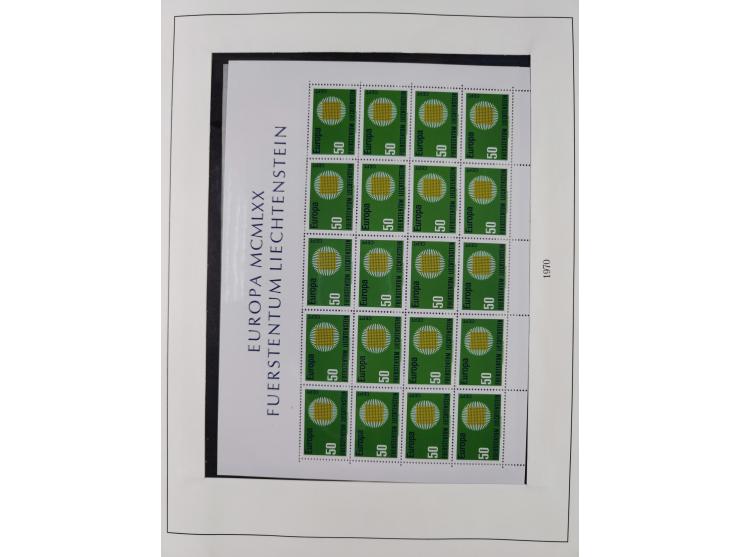 1949/79, postfrische und zusätzlich gestempelte Sammlung, in den Hauptnummern komplett, einschließlich Vor- und Mitläufern, d