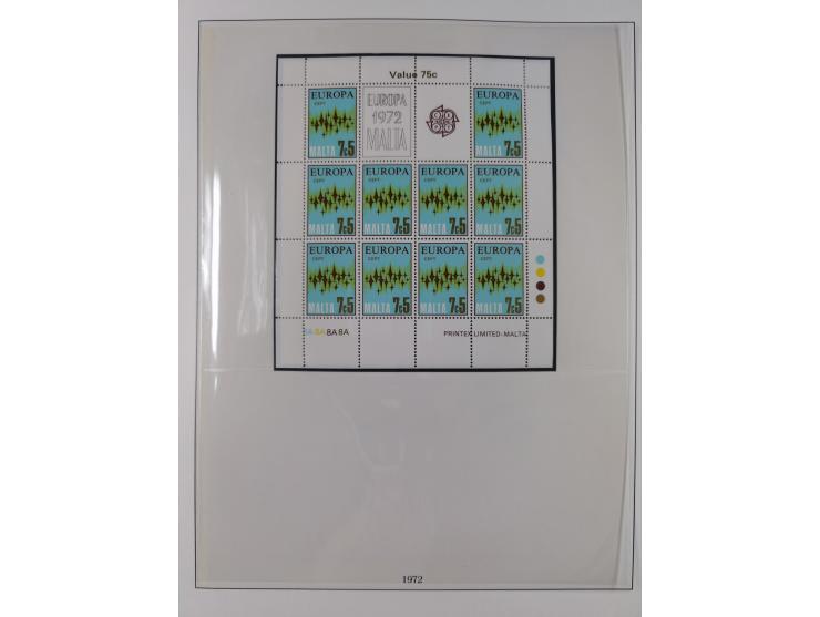 1949/79, postfrische und zusätzlich gestempelte Sammlung, in den Hauptnummern komplett, einschließlich Vor- und Mitläufern, d