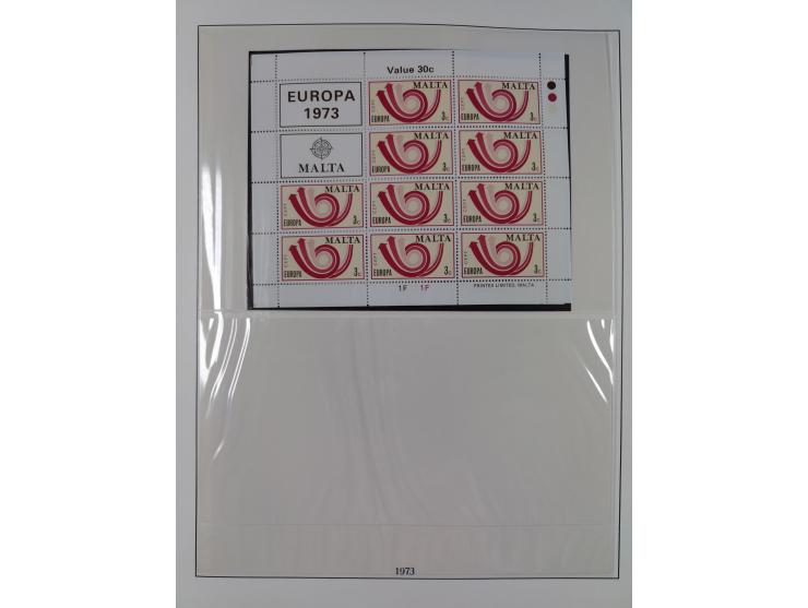 1949/79, postfrische und zusätzlich gestempelte Sammlung, in den Hauptnummern komplett, einschließlich Vor- und Mitläufern, d