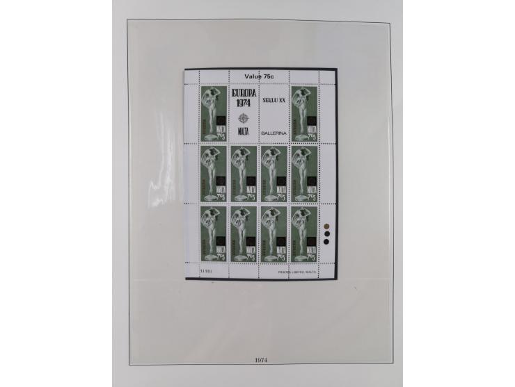 1949/79, postfrische und zusätzlich gestempelte Sammlung, in den Hauptnummern komplett, einschließlich Vor- und Mitläufern, d