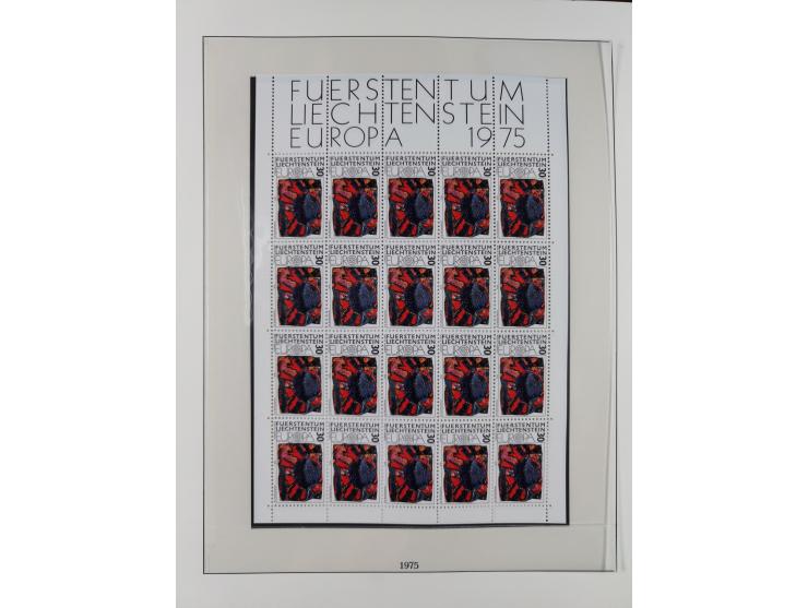 1949/79, postfrische und zusätzlich gestempelte Sammlung, in den Hauptnummern komplett, einschließlich Vor- und Mitläufern, d