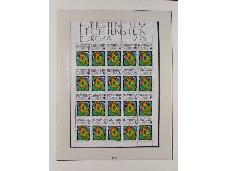 1949/79, postfrische und zusätzlich gestempelte Sammlung, in den Hauptnummern komplett, einschließlich Vor- und Mitläufern, d