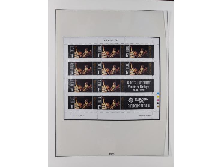 1949/79, postfrische und zusätzlich gestempelte Sammlung, in den Hauptnummern komplett, einschließlich Vor- und Mitläufern, d