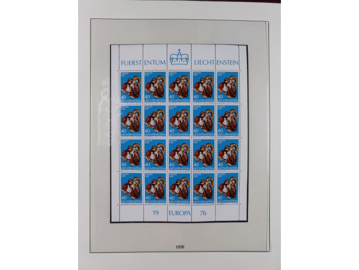 1949/79, postfrische und zusätzlich gestempelte Sammlung, in den Hauptnummern komplett, einschließlich Vor- und Mitläufern, d