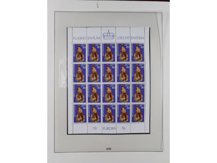 1949/79, postfrische und zusätzlich gestempelte Sammlung, in den Hauptnummern komplett, einschließlich Vor- und Mitläufern, d