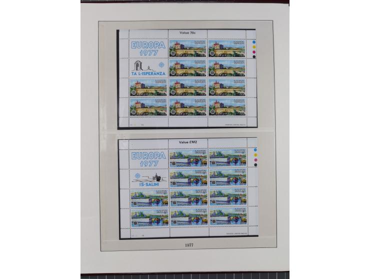 1949/79, postfrische und zusätzlich gestempelte Sammlung, in den Hauptnummern komplett, einschließlich Vor- und Mitläufern, d