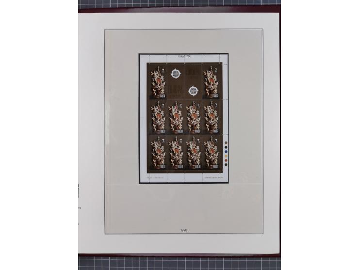 1949/79, postfrische und zusätzlich gestempelte Sammlung, in den Hauptnummern komplett, einschließlich Vor- und Mitläufern, d