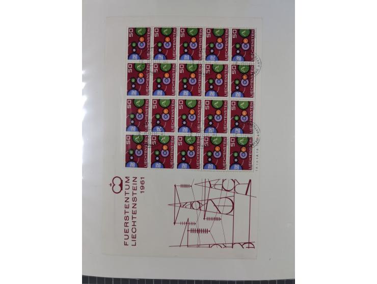 1949/79, postfrische und zusätzlich gestempelte Sammlung, in den Hauptnummern komplett, einschließlich Vor- und Mitläufern, d