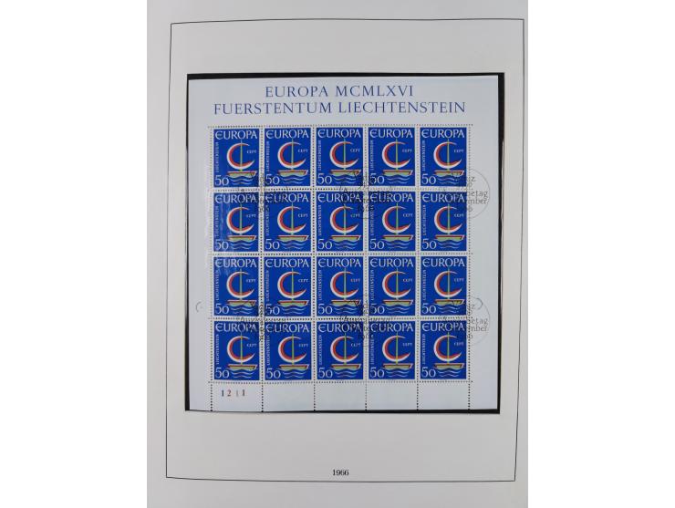 1949/79, postfrische und zusätzlich gestempelte Sammlung, in den Hauptnummern komplett, einschließlich Vor- und Mitläufern, d