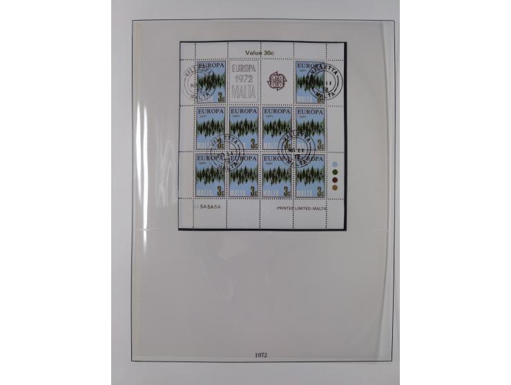 1949/79, postfrische und zusätzlich gestempelte Sammlung, in den Hauptnummern komplett, einschließlich Vor- und Mitläufern, d