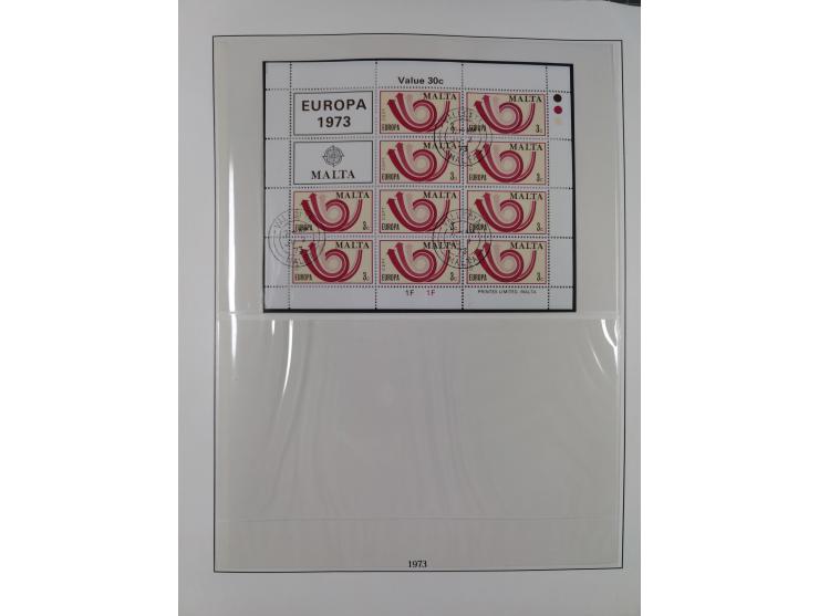 1949/79, postfrische und zusätzlich gestempelte Sammlung, in den Hauptnummern komplett, einschließlich Vor- und Mitläufern, d