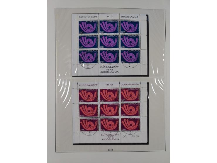 1949/79, postfrische und zusätzlich gestempelte Sammlung, in den Hauptnummern komplett, einschließlich Vor- und Mitläufern, d