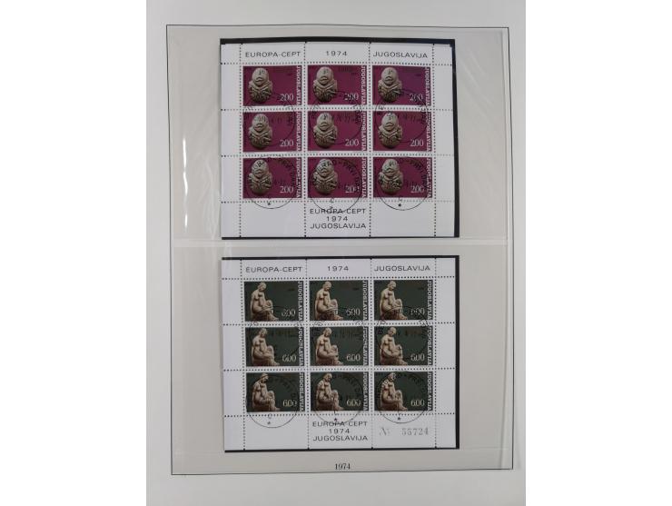 1949/79, postfrische und zusätzlich gestempelte Sammlung, in den Hauptnummern komplett, einschließlich Vor- und Mitläufern, d