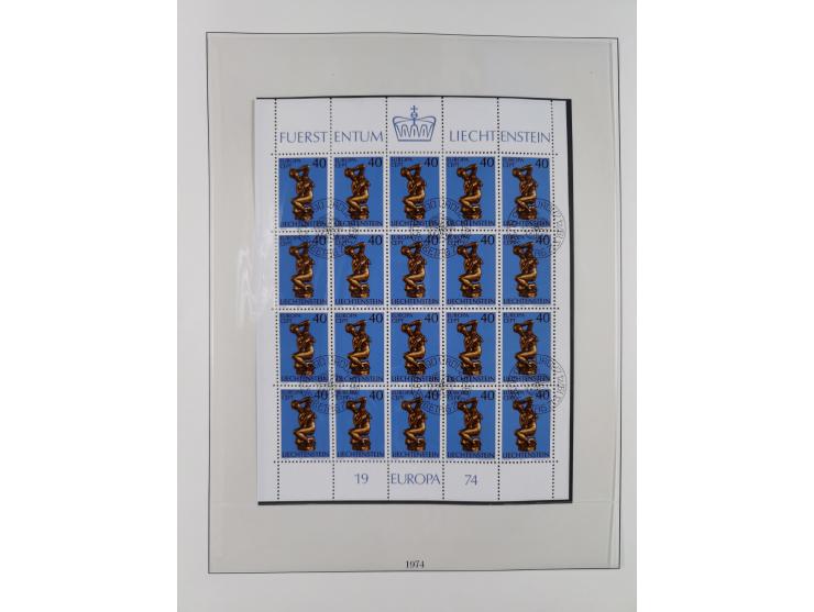 1949/79, postfrische und zusätzlich gestempelte Sammlung, in den Hauptnummern komplett, einschließlich Vor- und Mitläufern, d