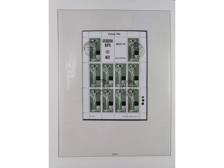 1949/79, postfrische und zusätzlich gestempelte Sammlung, in den Hauptnummern komplett, einschließlich Vor- und Mitläufern, d