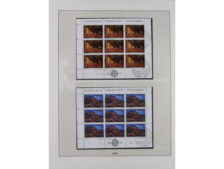 1949/79, postfrische und zusätzlich gestempelte Sammlung, in den Hauptnummern komplett, einschließlich Vor- und Mitläufern, d