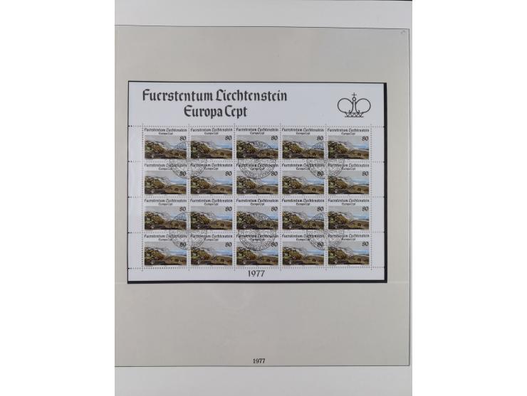 1949/79, postfrische und zusätzlich gestempelte Sammlung, in den Hauptnummern komplett, einschließlich Vor- und Mitläufern, d