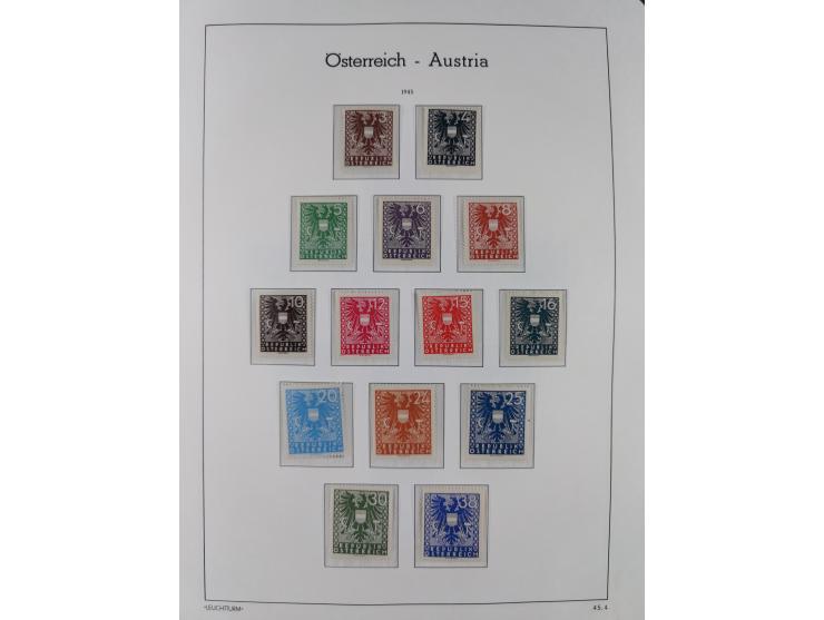 1945/78, postfrische und meist zusätzlich gestempelte Sammlung, in den Hauptnummern komplett, dabei Renner-Kleinbogen und Vög