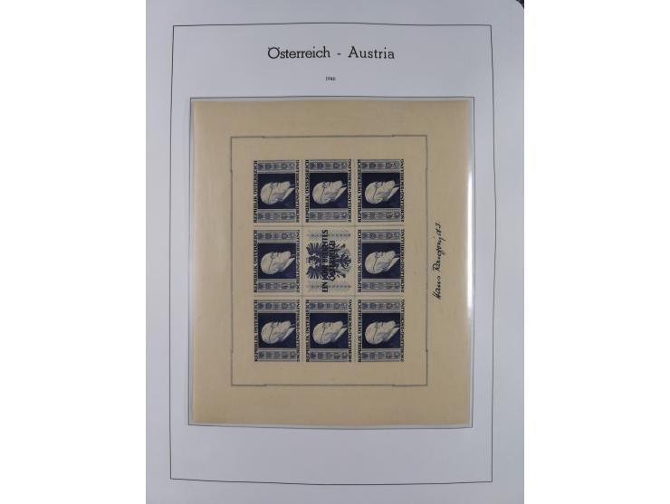 1945/78, postfrische und meist zusätzlich gestempelte Sammlung, in den Hauptnummern komplett, dabei Renner-Kleinbogen und Vög