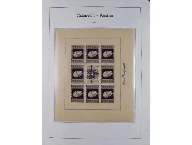 1945/78, postfrische und meist zusätzlich gestempelte Sammlung, in den Hauptnummern komplett, dabei Renner-Kleinbogen und Vög