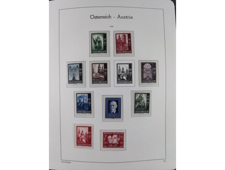 1945/78, postfrische und meist zusätzlich gestempelte Sammlung, in den Hauptnummern komplett, dabei Renner-Kleinbogen und Vög
