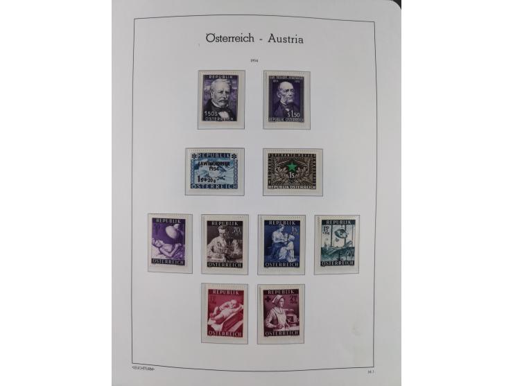 1945/78, postfrische und meist zusätzlich gestempelte Sammlung, in den Hauptnummern komplett, dabei Renner-Kleinbogen und Vög