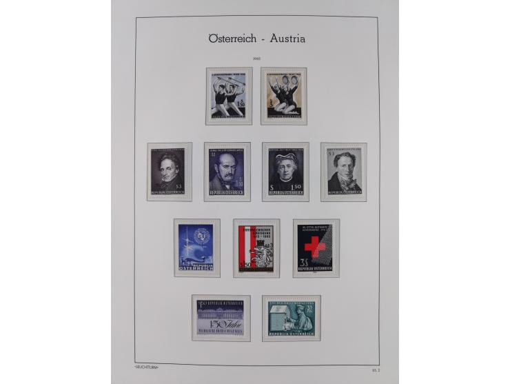 1945/78, postfrische und meist zusätzlich gestempelte Sammlung, in den Hauptnummern komplett, dabei Renner-Kleinbogen und Vög
