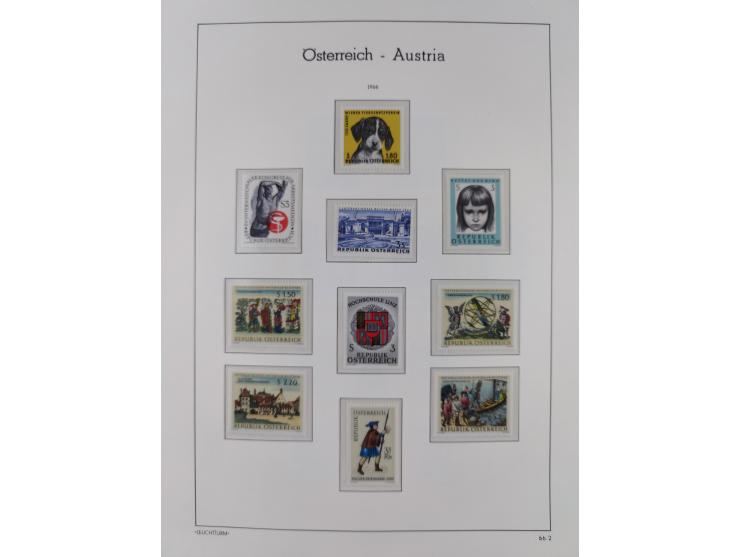 1945/78, postfrische und meist zusätzlich gestempelte Sammlung, in den Hauptnummern komplett, dabei Renner-Kleinbogen und Vög