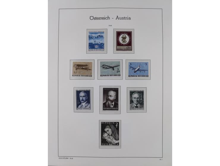 1945/78, postfrische und meist zusätzlich gestempelte Sammlung, in den Hauptnummern komplett, dabei Renner-Kleinbogen und Vög