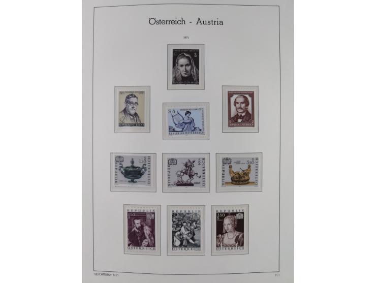 1945/78, postfrische und meist zusätzlich gestempelte Sammlung, in den Hauptnummern komplett, dabei Renner-Kleinbogen und Vög