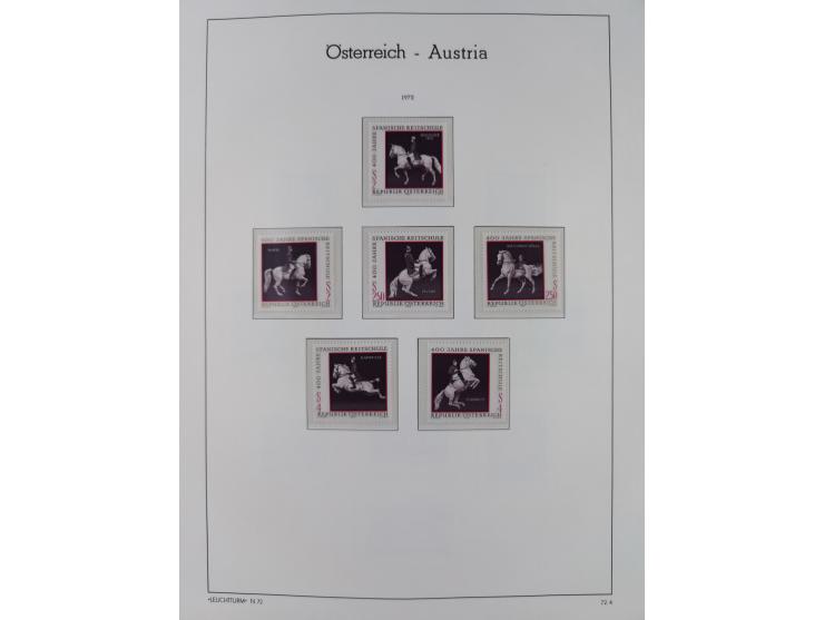 1945/78, postfrische und meist zusätzlich gestempelte Sammlung, in den Hauptnummern komplett, dabei Renner-Kleinbogen und Vög