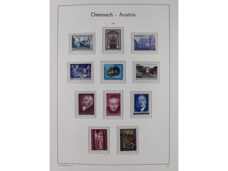 1945/78, postfrische und meist zusätzlich gestempelte Sammlung, in den Hauptnummern komplett, dabei Renner-Kleinbogen und Vög