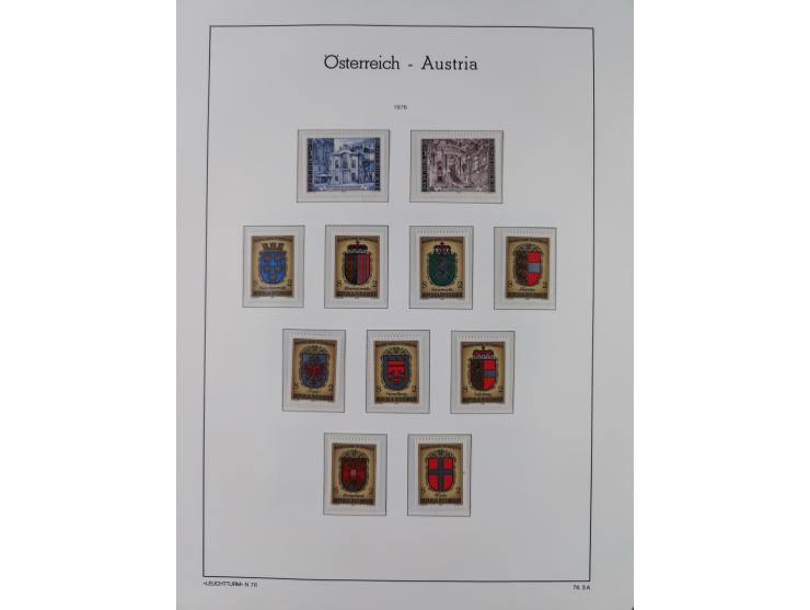 1945/78, postfrische und meist zusätzlich gestempelte Sammlung, in den Hauptnummern komplett, dabei Renner-Kleinbogen und Vög