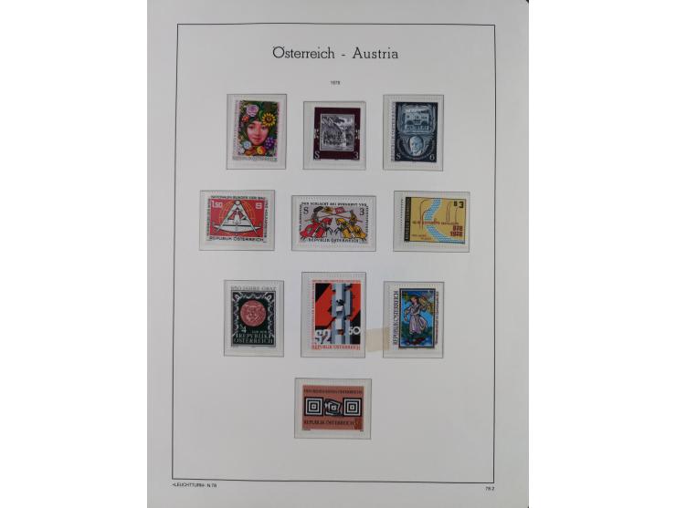 1945/78, postfrische und meist zusätzlich gestempelte Sammlung, in den Hauptnummern komplett, dabei Renner-Kleinbogen und Vög