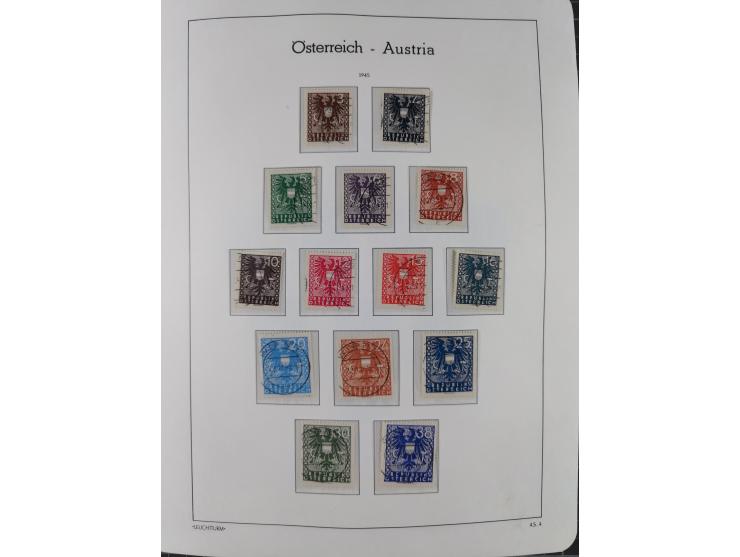 1945/78, postfrische und meist zusätzlich gestempelte Sammlung, in den Hauptnummern komplett, dabei Renner-Kleinbogen und Vög
