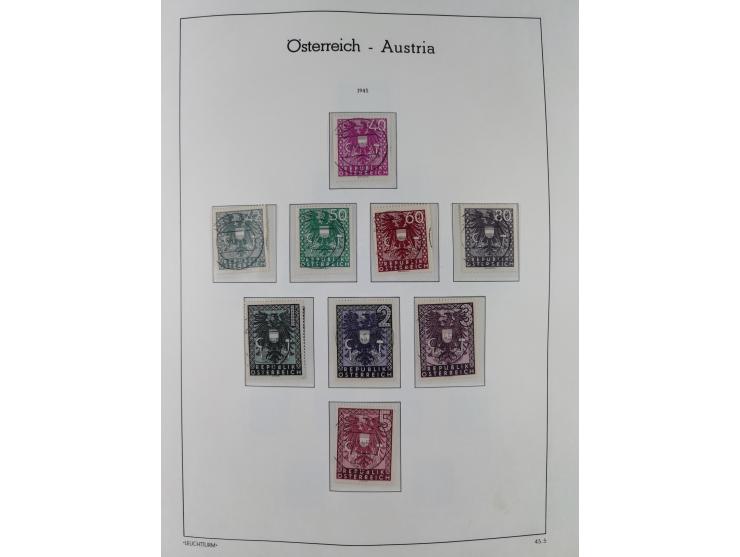 1945/78, postfrische und meist zusätzlich gestempelte Sammlung, in den Hauptnummern komplett, dabei Renner-Kleinbogen und Vög