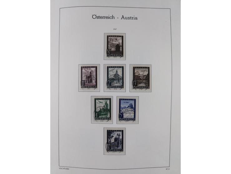 1945/78, postfrische und meist zusätzlich gestempelte Sammlung, in den Hauptnummern komplett, dabei Renner-Kleinbogen und Vög
