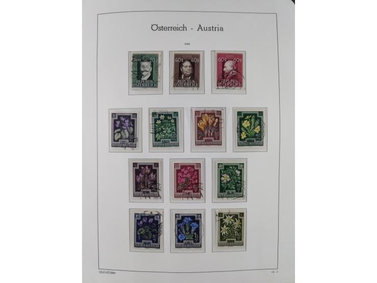 1945/78, postfrische und meist zusätzlich gestempelte Sammlung, in den Hauptnummern komplett, dabei Renner-Kleinbogen und Vög