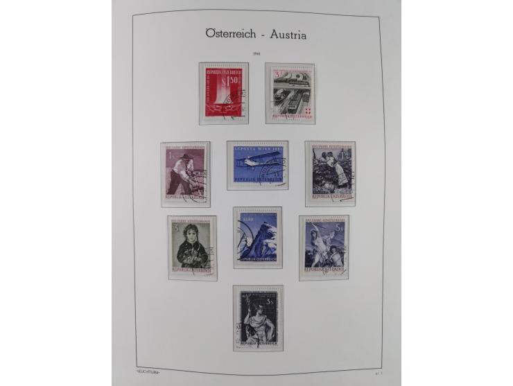 1945/78, postfrische und meist zusätzlich gestempelte Sammlung, in den Hauptnummern komplett, dabei Renner-Kleinbogen und Vög