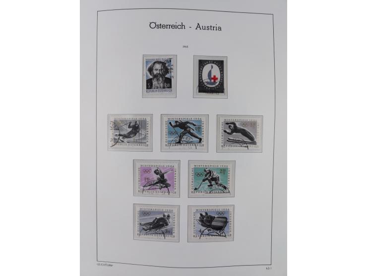 1945/78, postfrische und meist zusätzlich gestempelte Sammlung, in den Hauptnummern komplett, dabei Renner-Kleinbogen und Vög