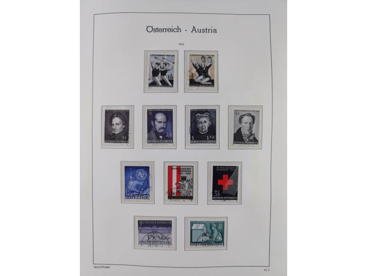 1945/78, postfrische und meist zusätzlich gestempelte Sammlung, in den Hauptnummern komplett, dabei Renner-Kleinbogen und Vög