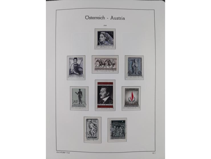 1945/78, postfrische und meist zusätzlich gestempelte Sammlung, in den Hauptnummern komplett, dabei Renner-Kleinbogen und Vög